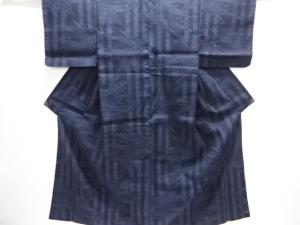 未使用品　重要無形文化財本場結城紬100亀甲　竹笹模様織り出し着物